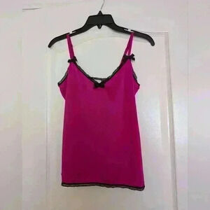 La senza frills and thrills  hot pink camisole size large
